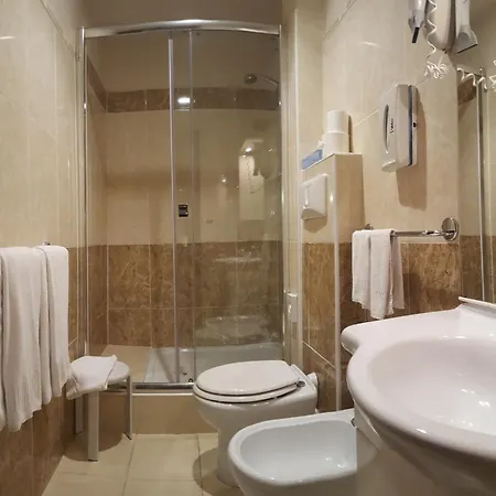Regina Hotel 4*