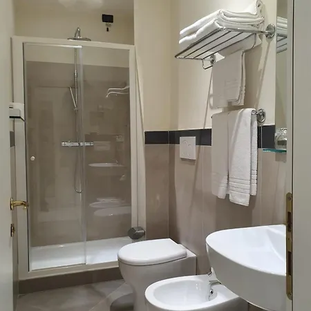 Regina Hotel