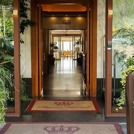 Regina Hotel 4*