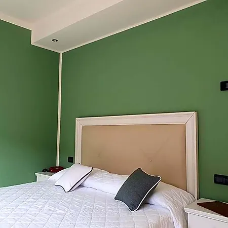 Regina Hotel