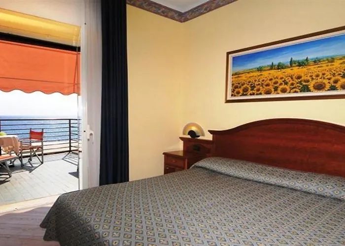 里贾纳酒店 阿拉西奥