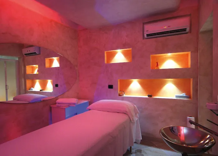 里贾纳酒店 4* 阿拉西奥