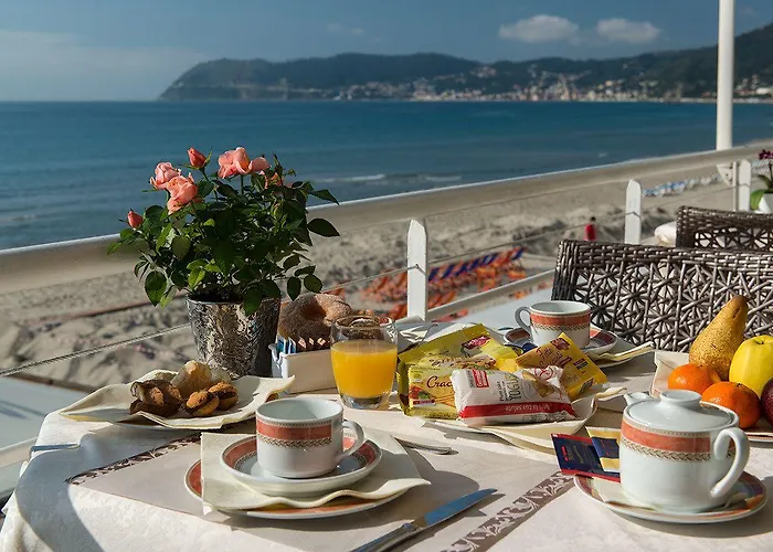 里贾纳酒店 阿拉西奥