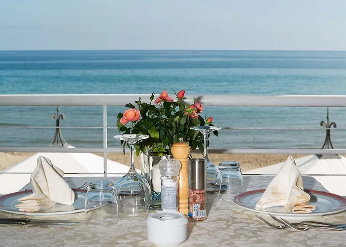 酒店 里贾纳酒店